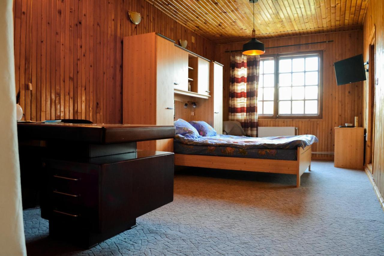 Grandpa'S Hidden Crib, 6 Bedroom, Pet Friendly Sinaia Luaran gambar