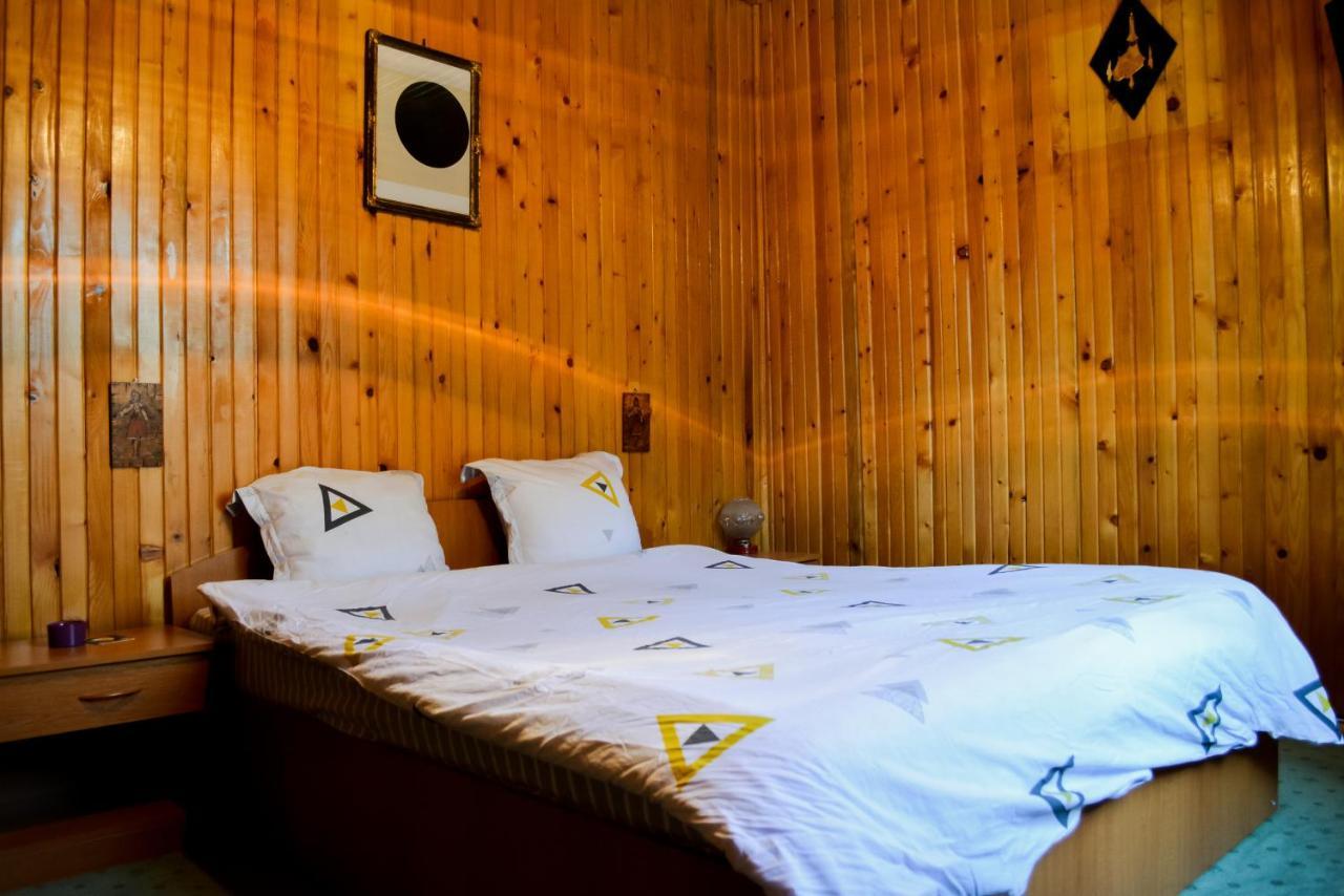Grandpa'S Hidden Crib, 6 Bedroom, Pet Friendly Sinaia Luaran gambar